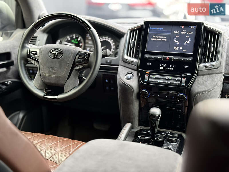 Позашляховик / Кросовер Toyota Land Cruiser 2016 в Києві