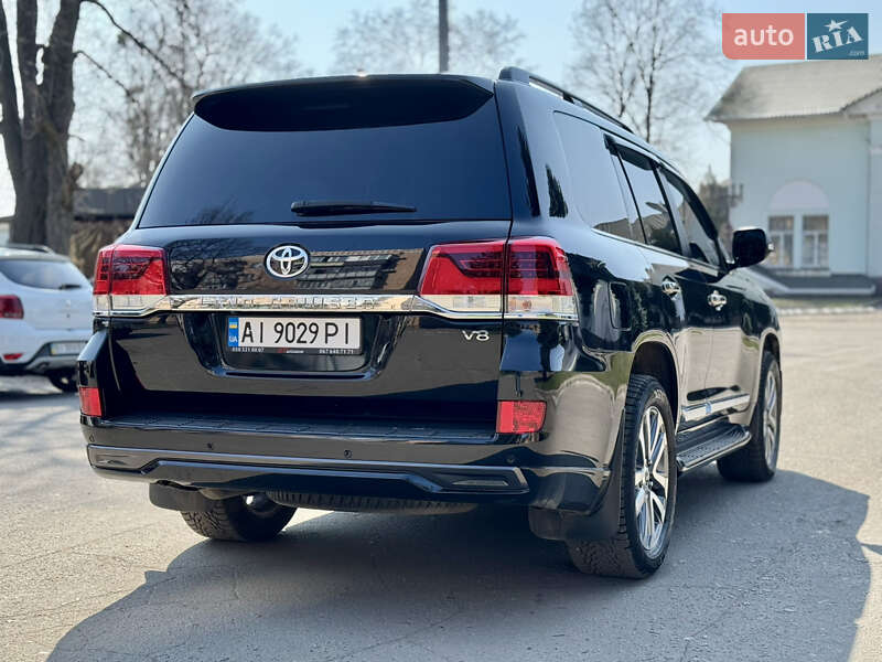 Внедорожник / Кроссовер Toyota Land Cruiser 2017 в Лубнах