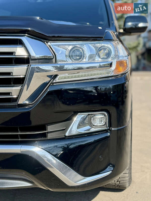 Внедорожник / Кроссовер Toyota Land Cruiser 2017 в Лубнах