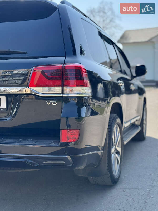 Внедорожник / Кроссовер Toyota Land Cruiser 2017 в Лубнах