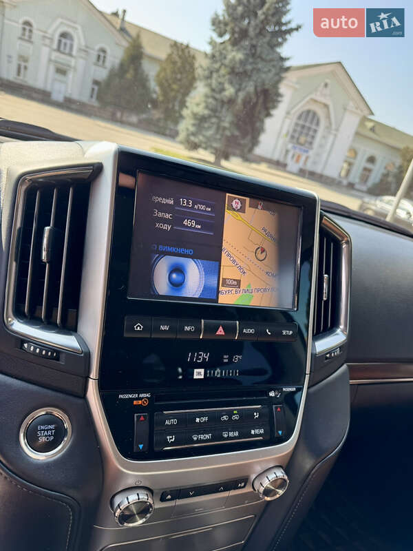 Внедорожник / Кроссовер Toyota Land Cruiser 2017 в Лубнах