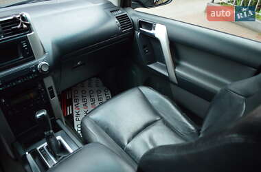 Внедорожник / Кроссовер Toyota Land Cruiser 2010 в 