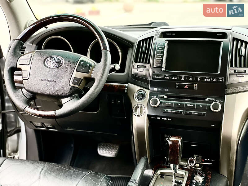 Позашляховик / Кросовер Toyota Land Cruiser 2011 в Вінниці