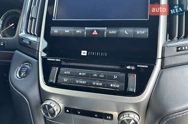 Внедорожник / Кроссовер Toyota Land Cruiser 2019 в 