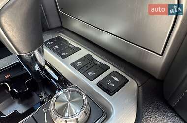 Внедорожник / Кроссовер Toyota Land Cruiser 2019 в 