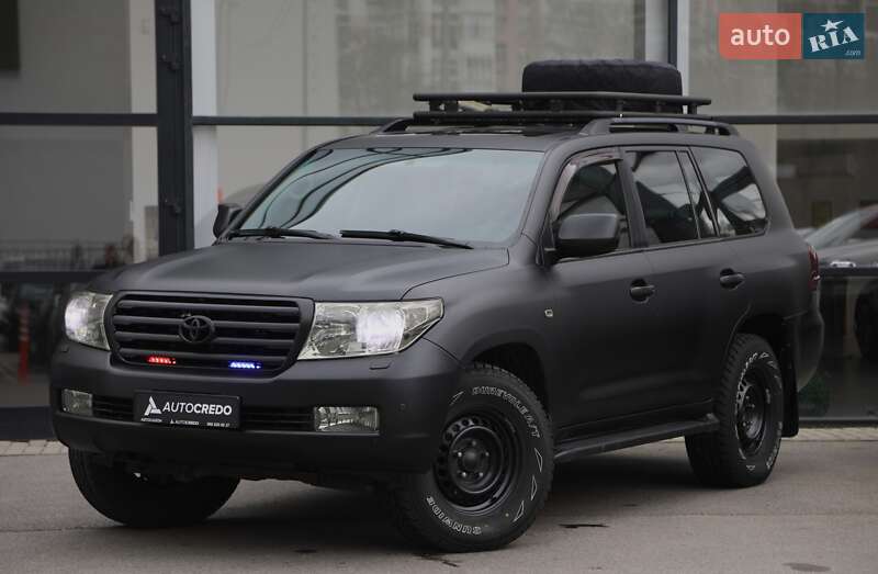 Внедорожник / Кроссовер Toyota Land Cruiser 2008 в 
