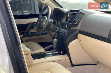 Внедорожник / Кроссовер Toyota Land Cruiser 2014 в 