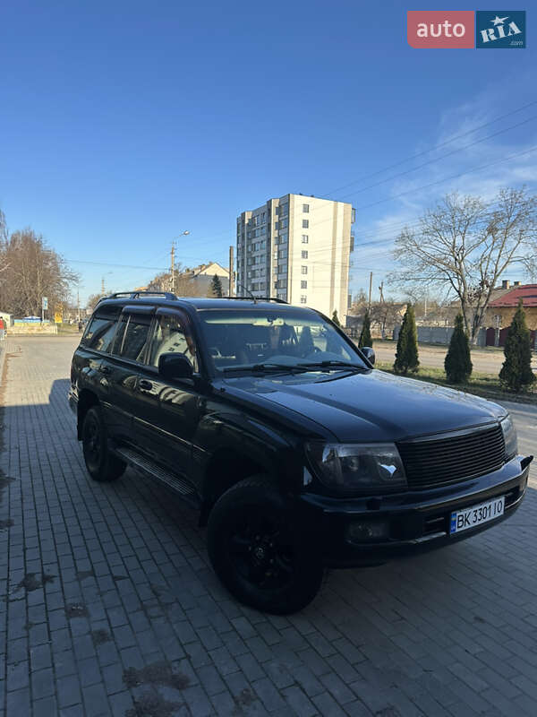 Позашляховик / Кросовер Toyota Land Cruiser 2005 в 