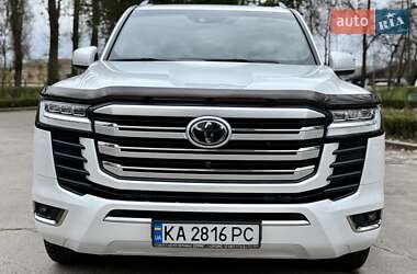 Позашляховик / Кросовер Toyota Land Cruiser 2023 в 