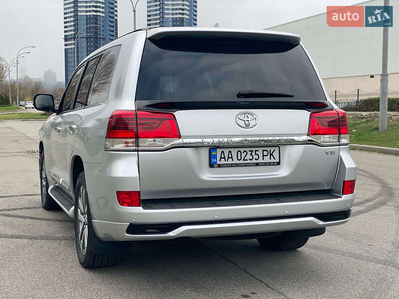 Внедорожник / Кроссовер Toyota Land Cruiser 2016 в Киеве