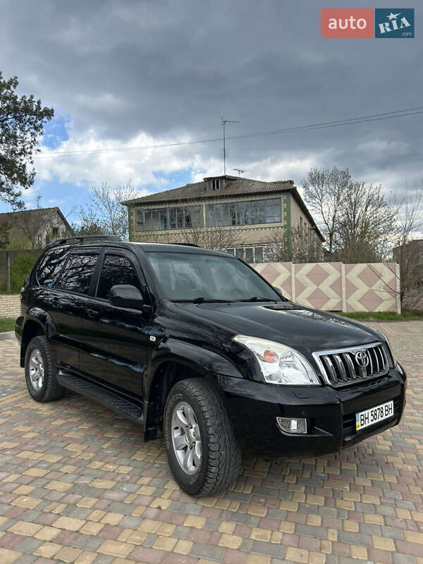 Позашляховик / Кросовер Toyota Land Cruiser 2006 в Одесі