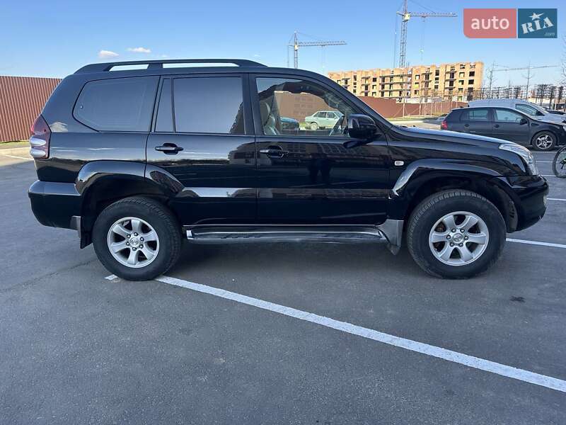 Внедорожник / Кроссовер Toyota Land Cruiser 2007 в Умани