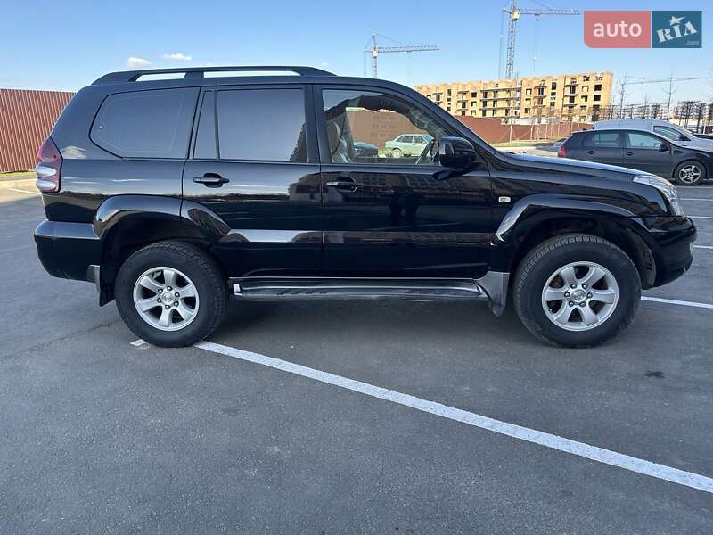 Внедорожник / Кроссовер Toyota Land Cruiser 2007 в Умани