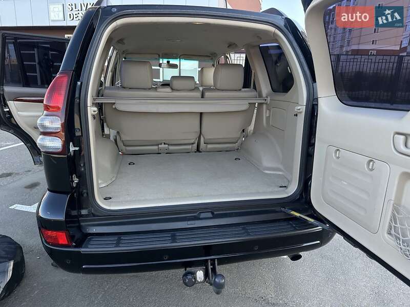 Внедорожник / Кроссовер Toyota Land Cruiser 2007 в Умани