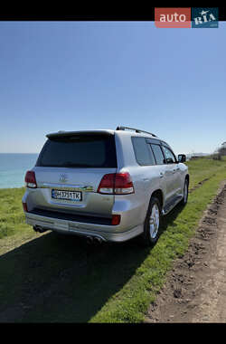 Внедорожник / Кроссовер Toyota Land Cruiser 2008 в 