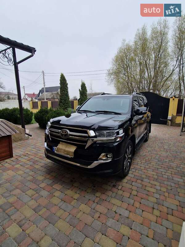 Позашляховик / Кросовер Toyota Land Cruiser 2019 в 