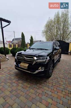 Позашляховик / Кросовер Toyota Land Cruiser 2019 в 