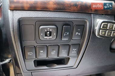 Внедорожник / Кроссовер Toyota Land Cruiser 2012 в 