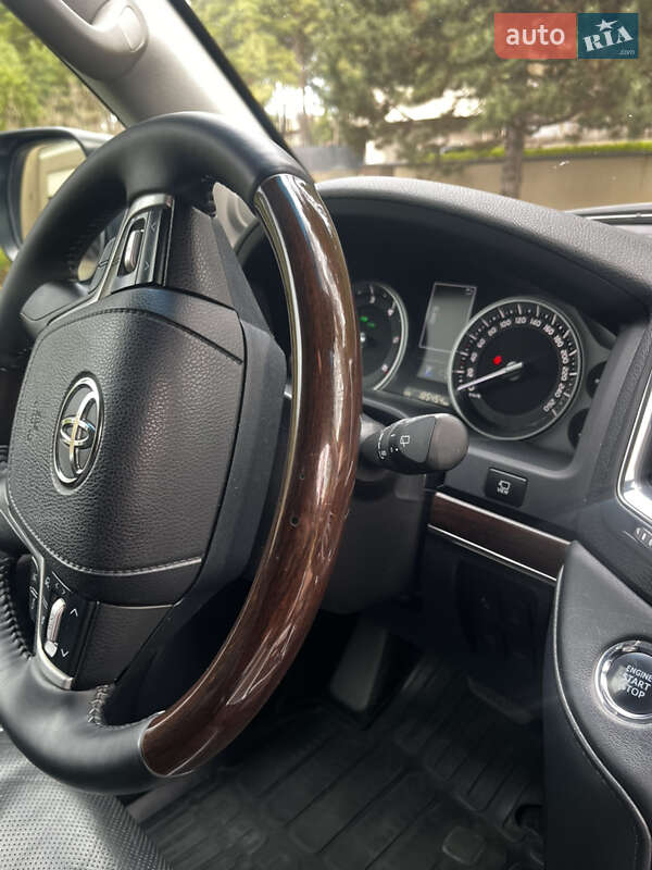 Внедорожник / Кроссовер Toyota Land Cruiser 2016 в Киеве