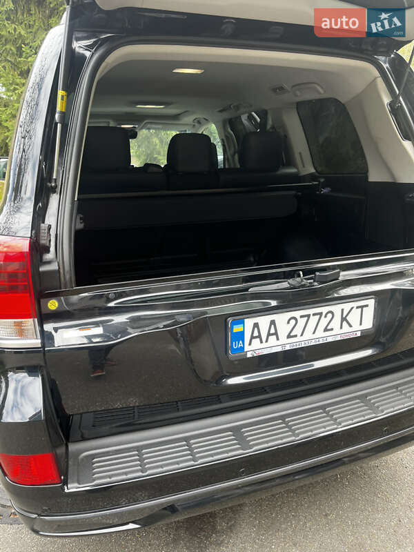 Внедорожник / Кроссовер Toyota Land Cruiser 2016 в Киеве