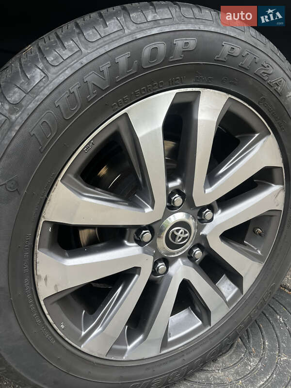 Внедорожник / Кроссовер Toyota Land Cruiser 2016 в Киеве