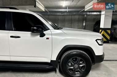 Внедорожник / Кроссовер Toyota Land Cruiser 2022 в 