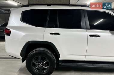 Внедорожник / Кроссовер Toyota Land Cruiser 2022 в 
