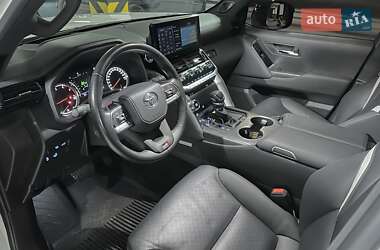 Внедорожник / Кроссовер Toyota Land Cruiser 2022 в 