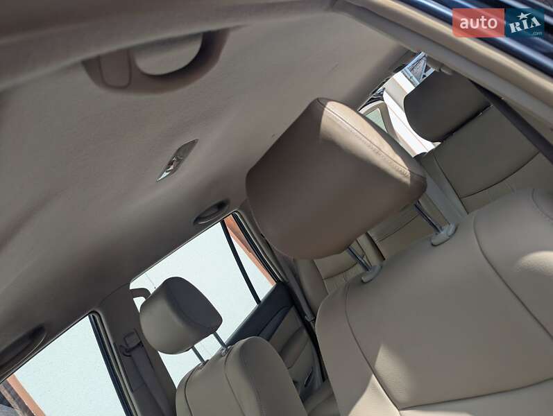 Внедорожник / Кроссовер Toyota Land Cruiser 2005 в Иршаве