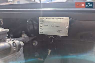 Внедорожник / Кроссовер Toyota Land Cruiser 2005 в 