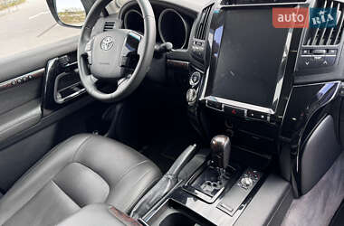 Внедорожник / Кроссовер Toyota Land Cruiser 2008 в 