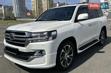 Внедорожник / Кроссовер Toyota Land Cruiser 2020 в 