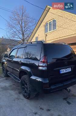 Внедорожник / Кроссовер Toyota Land Cruiser 2005 в 