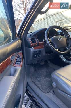 Внедорожник / Кроссовер Toyota Land Cruiser 2005 в 