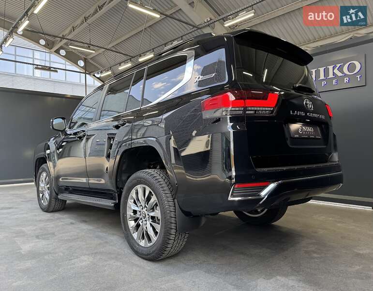 Внедорожник / Кроссовер Toyota Land Cruiser 2022 в Киеве