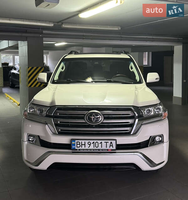 Внедорожник / Кроссовер Toyota Land Cruiser 2018 в Одессе фото 6 Внедорожник / Кроссовер Toyota Land Cruiser 2018 в Одессе