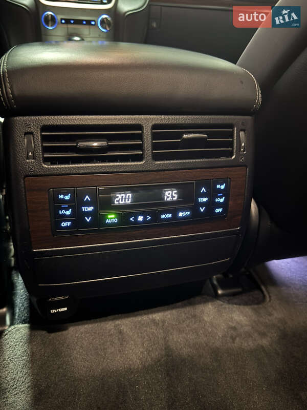 Внедорожник / Кроссовер Toyota Land Cruiser 2018 в Одессе фото 14 Внедорожник / Кроссовер Toyota Land Cruiser 2018 в Одессе