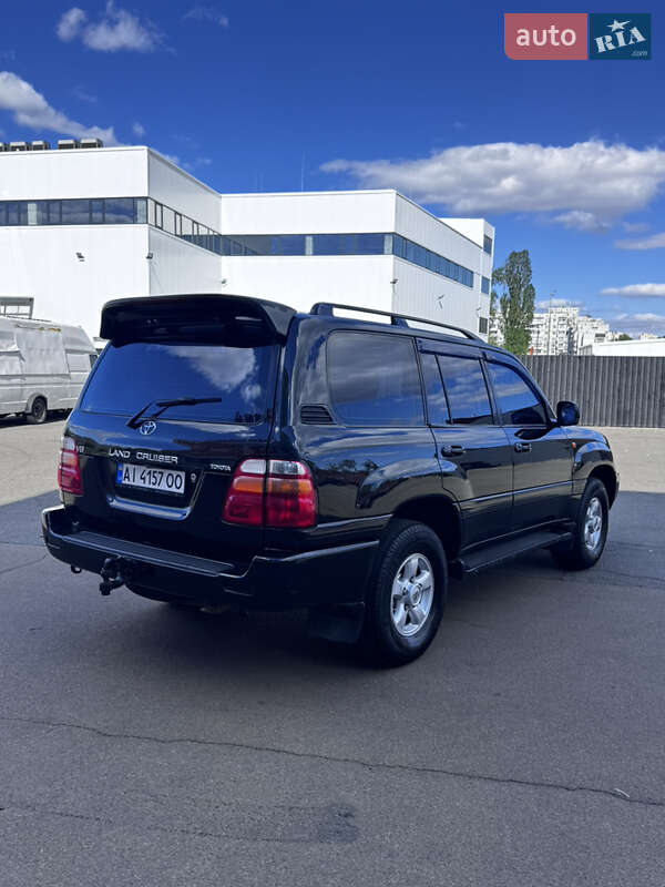 Внедорожник / Кроссовер Toyota Land Cruiser 2002 в Киеве
