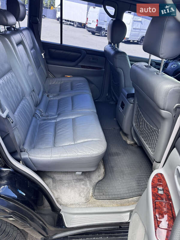 Внедорожник / Кроссовер Toyota Land Cruiser 2002 в Киеве