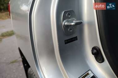 Внедорожник / Кроссовер Toyota Land Cruiser 2012 в 