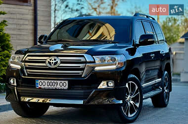Позашляховик / Кросовер Toyota Land Cruiser 2020 в 