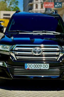 Позашляховик / Кросовер Toyota Land Cruiser 2020 в 