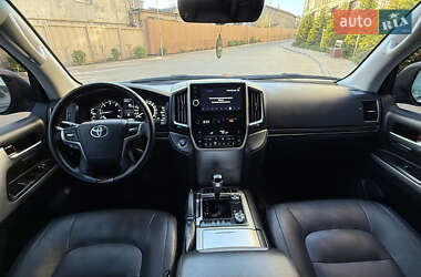 Позашляховик / Кросовер Toyota Land Cruiser 2020 в 
