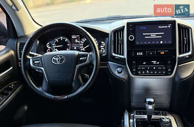 Позашляховик / Кросовер Toyota Land Cruiser 2020 в 