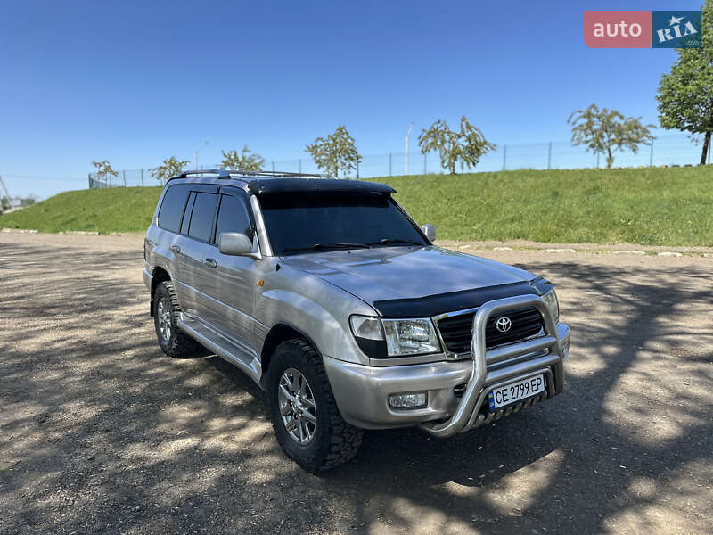 Позашляховик / Кросовер Toyota Land Cruiser 2001 в Чернівцях