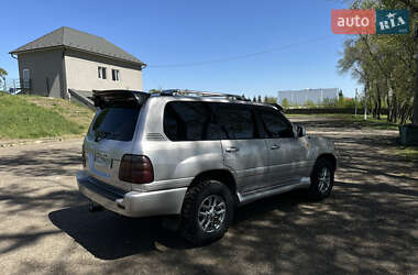 Внедорожник / Кроссовер Toyota Land Cruiser 2001 в 