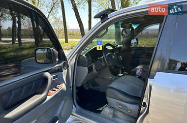 Внедорожник / Кроссовер Toyota Land Cruiser 2001 в 