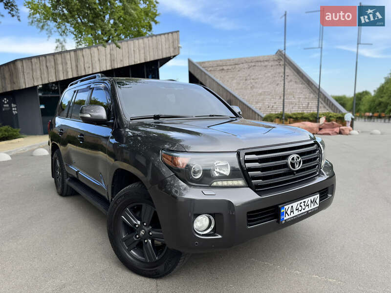 Позашляховик / Кросовер Toyota Land Cruiser 2012 в Києві