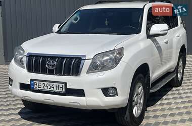 Внедорожник / Кроссовер Toyota Land Cruiser 2010 в 