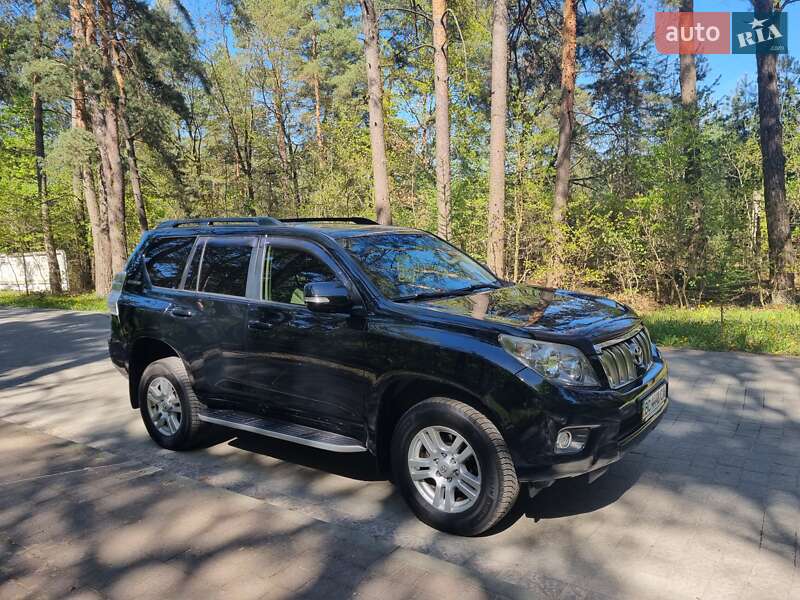 Позашляховик / Кросовер Toyota Land Cruiser 2011 в Львові